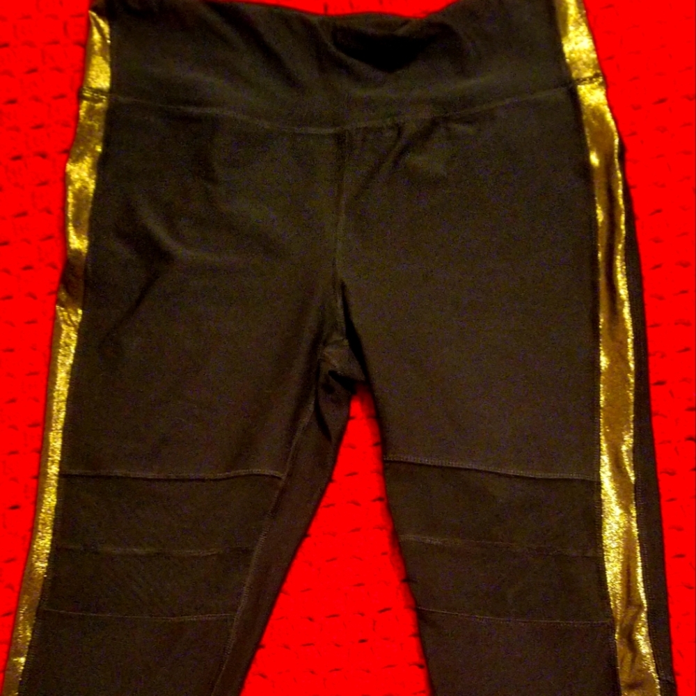 Black/Gold crop workout pants